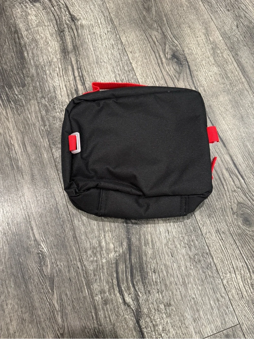 Pokémon Kids Red Black Pikachu Lunch Bag
